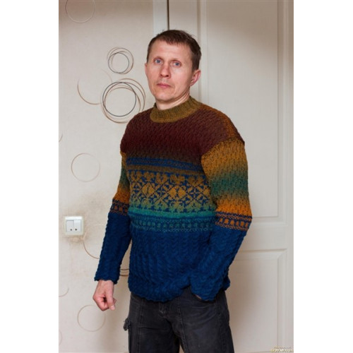 Мужской свитер из натуральной шерсти